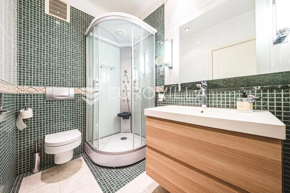 zagreb, pantovčak, peterosoban stan s neto korisnom površinom od 301 m² - slika 15