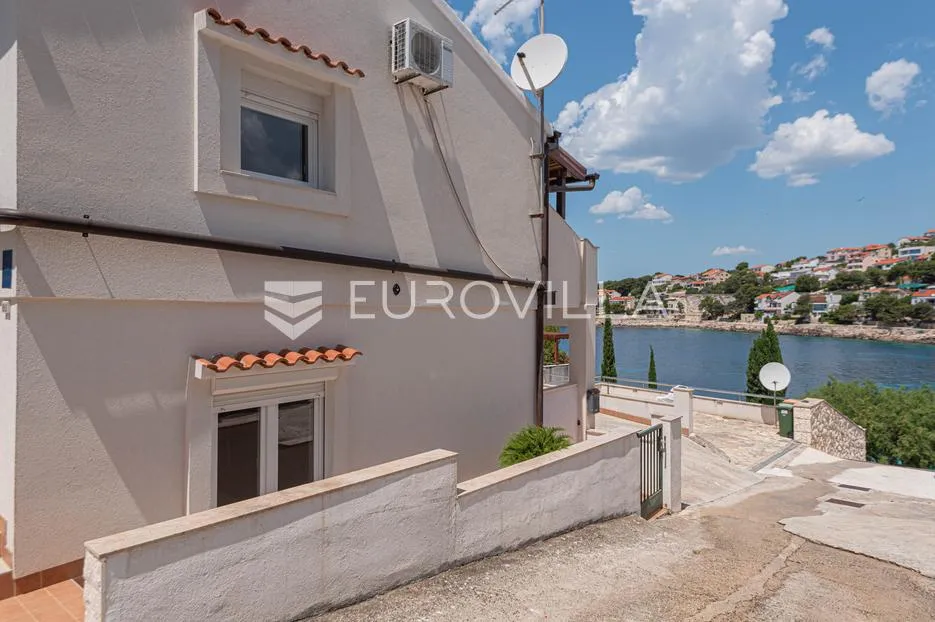 primošten, bilo, kuća drugi red do mora s panoramskim pogledom na more - slika 2