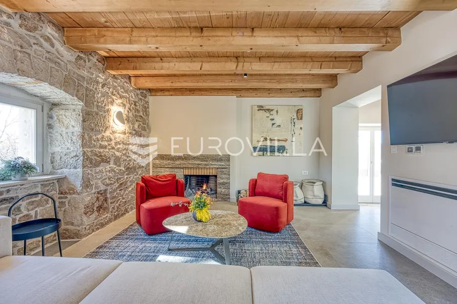 istra, labin, šumber, unikatna samostojeća villa na velikoj okućnici s pogledom - slika 8