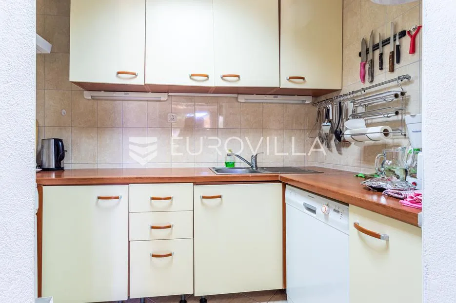 promajna, apartmanska kuća u blizini mora - slika 11