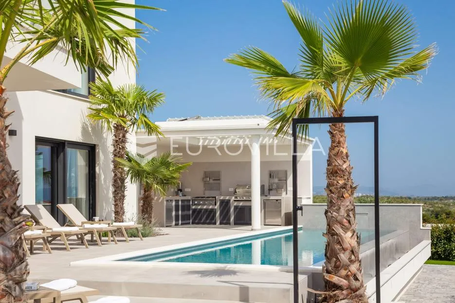 vodice, moderna vila s bazenom i pogledom na more, 332,92 m² - slika 51