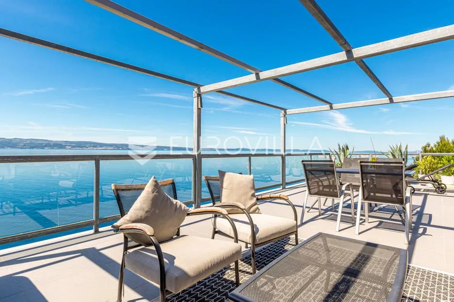dugi rat, jesenice, penthouse s pogledom na more - slika 16