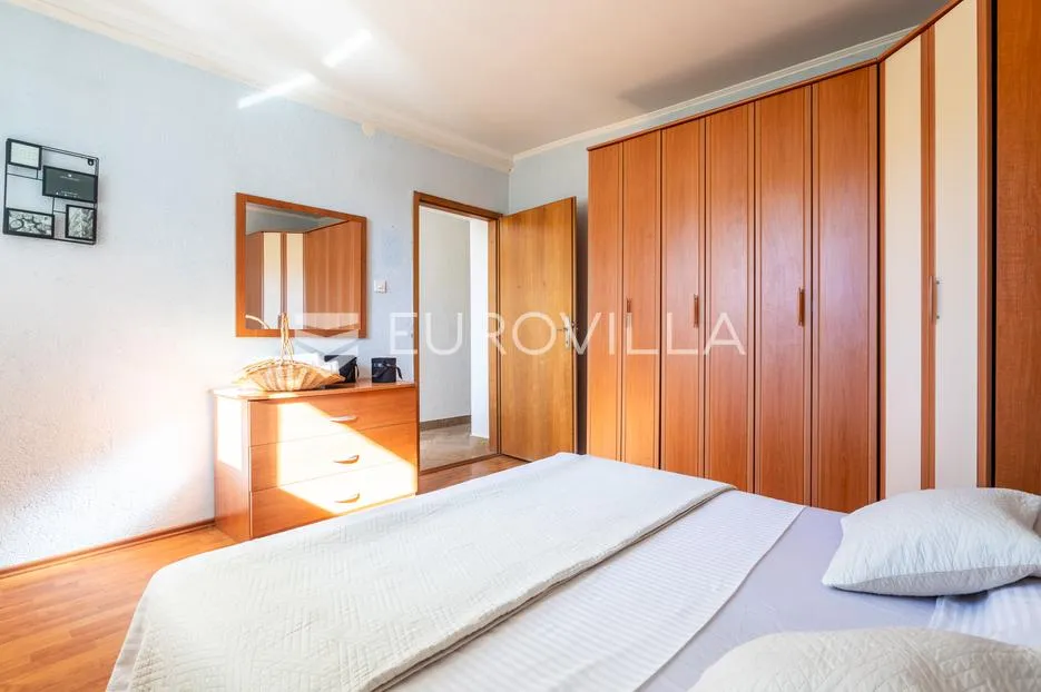 split, visoka, stan i dodatan studio apartman za dugoročan najam u blizini sveučilišta - slika 8