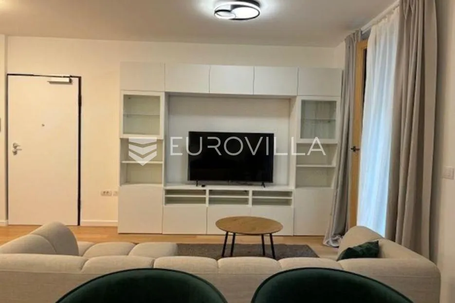 Zagreb, Petrova, NOVOGRADNJA, trosoban stan 70 m² na odličnoj lokaciji s vrtom, parking