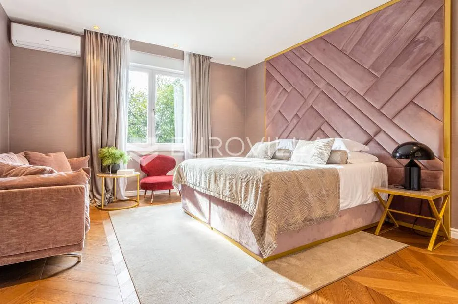 Split, Grad, luksuzni apartman s 3 jedinice na mirnoj lokaciji - Manuš