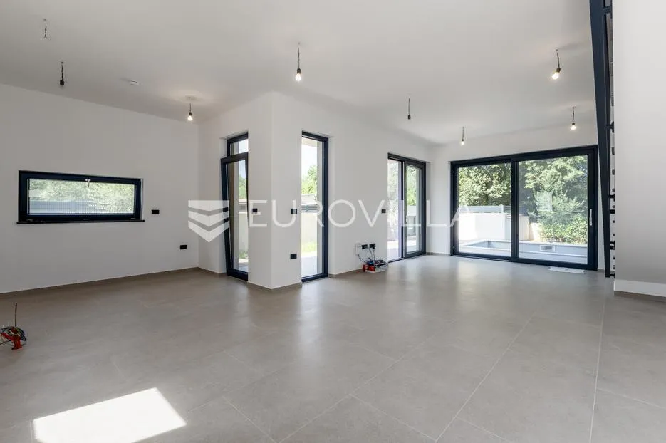 medulin, kvalitetna i moderna duplex kuća a, s grijanim bazenom 30 m² i garažom, 146 m² - slika 5