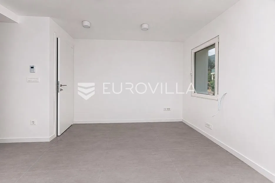 opatija privé, ekskluzivan četverosoban stan 139 m², bazen, teretana - slika 18