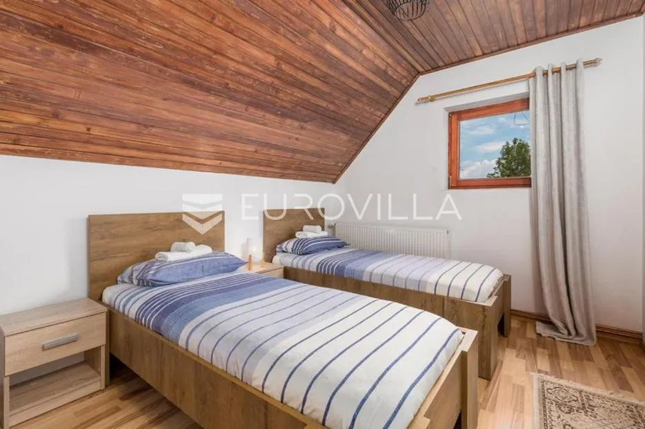 gorski kotar, stari laz, uređena goranska kuća s 7.021 m² - slika 6