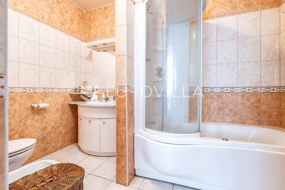 zagreb, importanne galleria, prekrasan trosoban stan 93 m² - slika 7