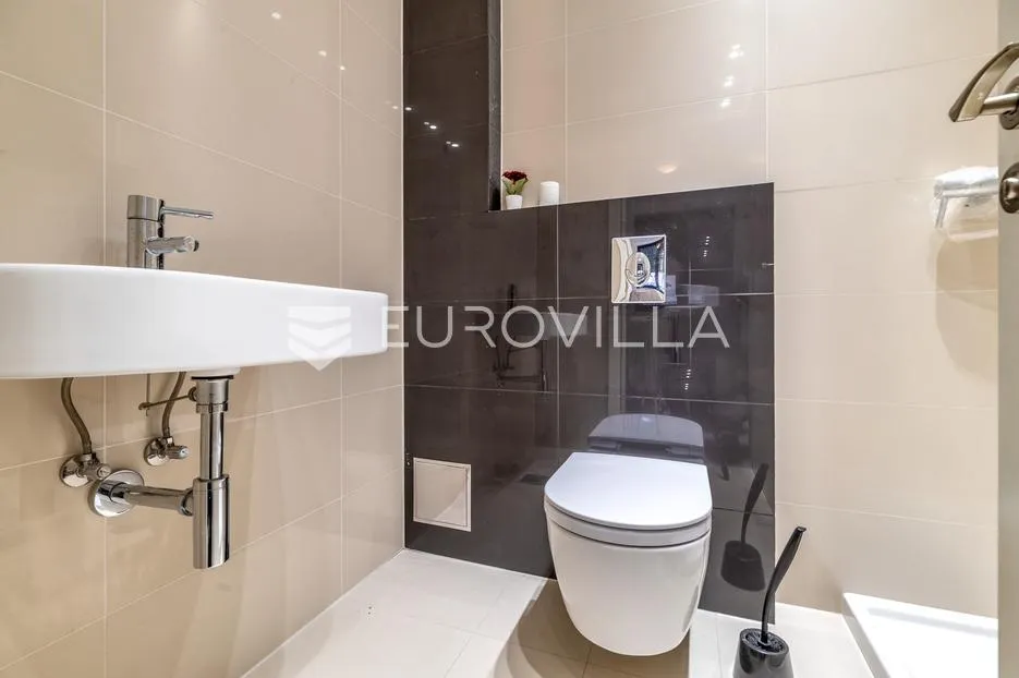 zagreb, vrhovec četverosoban stan 82,65 + dvosoban stan 40m2 + gpm - slika 7