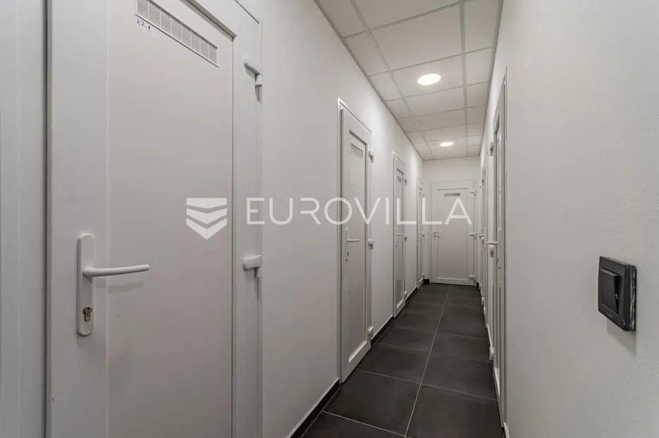 varaždin, centar, luksuzan četverosoban stan 100,54 m² - slika 14