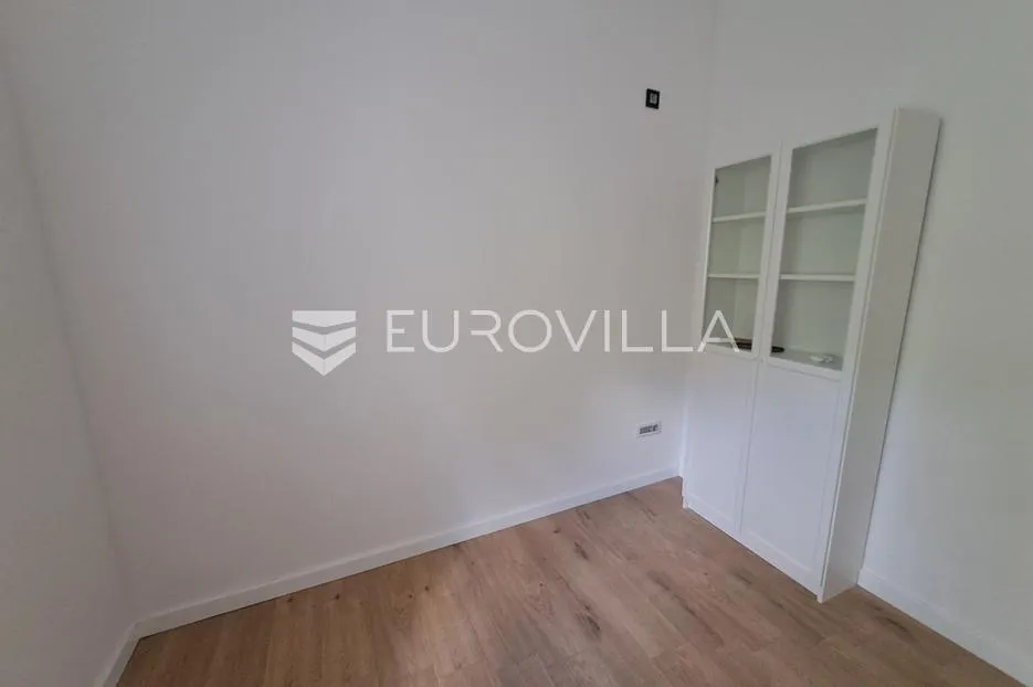 zagreb, palmotićeva, moderan četverosoban stan 88 m² - slika 11