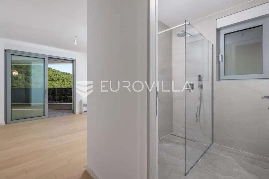opatija, centar, atraktivan višesoban stan u novogradnji s 4 parkirna mjesta nkp 254 m2 - slika 7