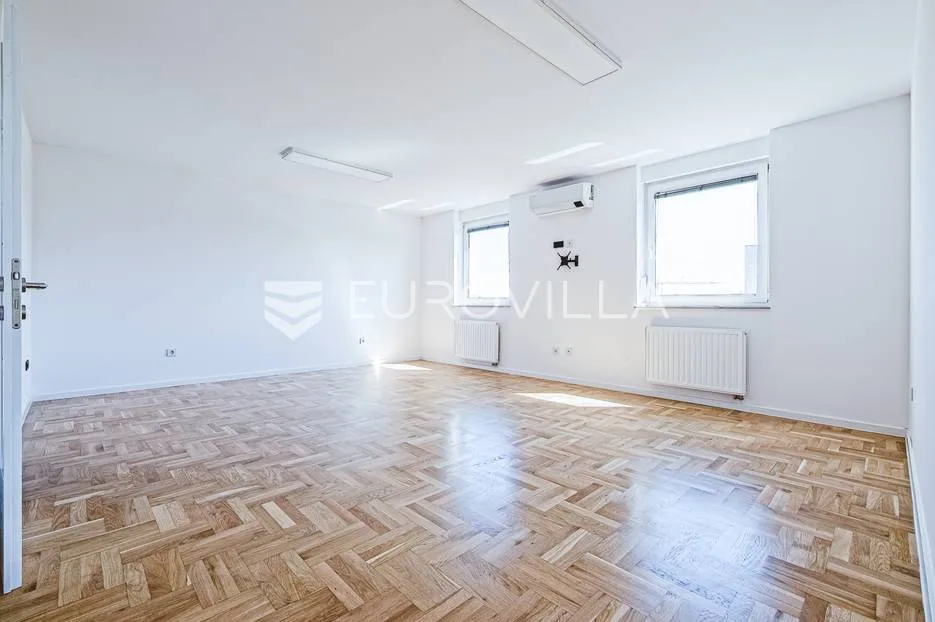 zagreb, trešnjevka, peterosoban stan parkirno mjesto, 118.83 m² - slika 1