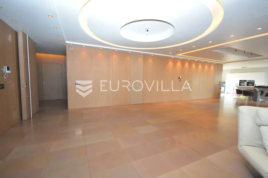 zagreb, luksuzan, moderan, trosoban penthouse nkp 340 m2 + 3 gpm - slika 4