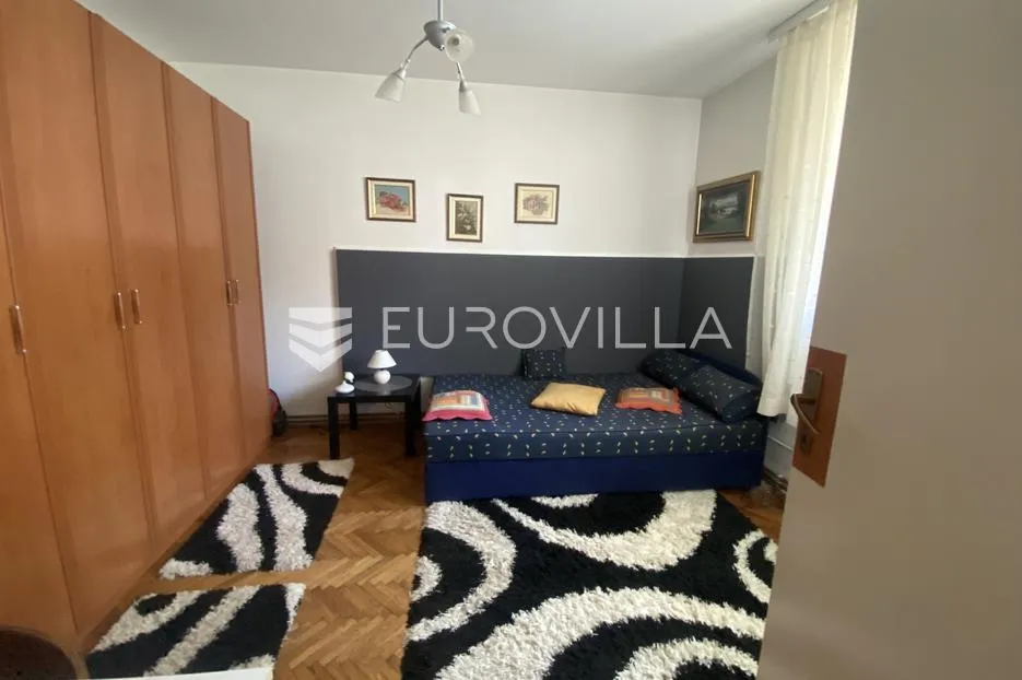 slavonski brod, centar obiteljska kuća s dva neovisna stana 180 m² - slika 4