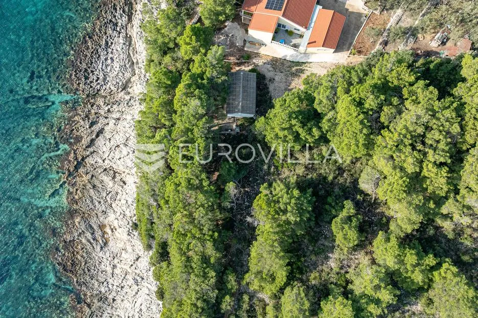 otok korčula, vela luka, građevinsko zemljište uz more - slika 3