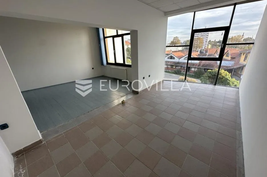 vukovar, centar, atraktivna poslovna zgrada na tri etaže - slika 7