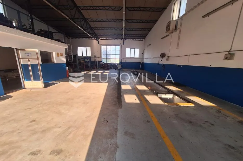 karlovac, turanj, proizvodna hala, skladište 500 m², odlična lokacija - slika 3