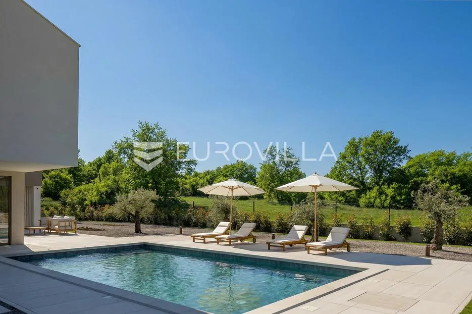 istra, labin, vrhunska moderna villa c, grijani bazen 48 m², 2386 m² uređene okućnice - slika 69