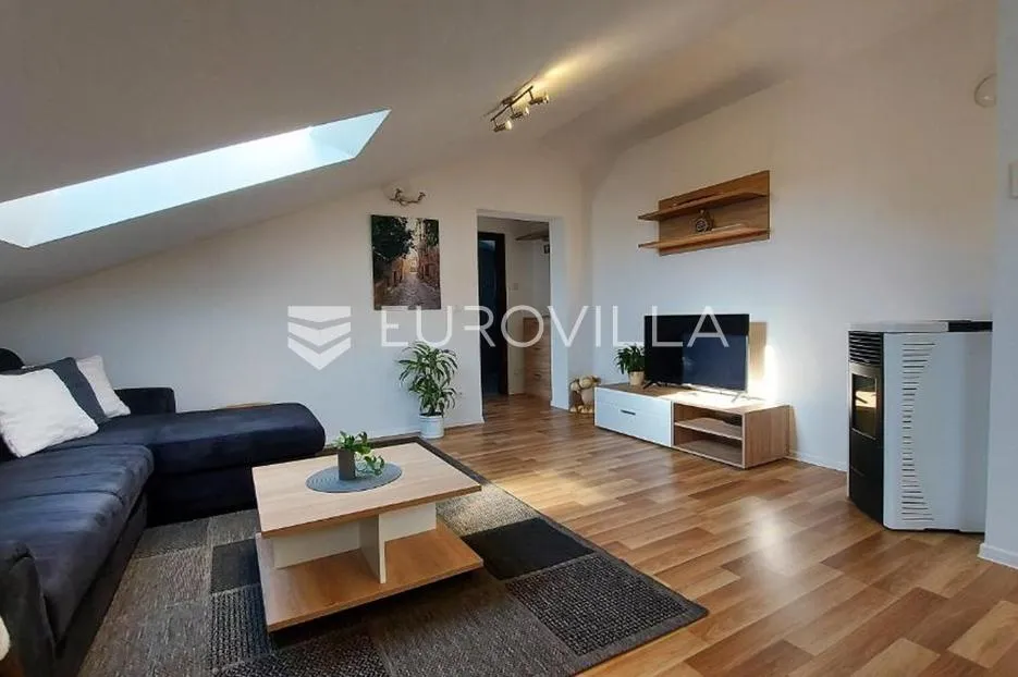 bale, samostojeća kuća s 3 apartmana - slika 23