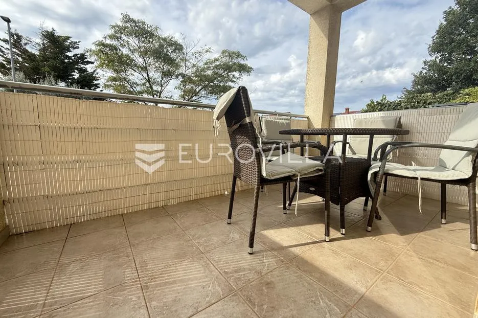 fažana, valbandon, dugoročni najam trosobnog stana u prizemlju s dvije terase, 56.18 m² - slika 5
