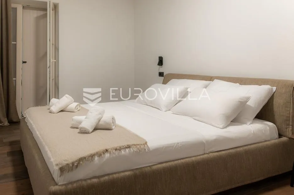 istra, momjan, moderna kamena vila - slika 16