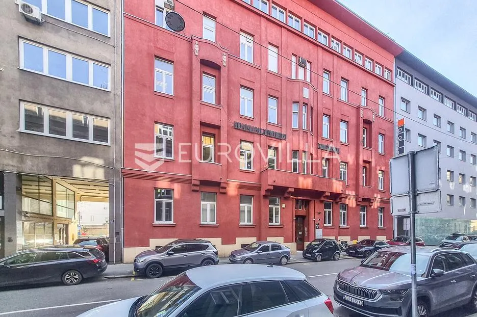 zagreb, amruševa, poslovni prostor 131 m² - slika 8