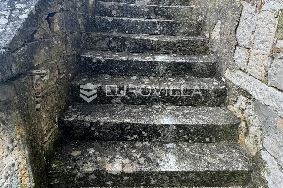 tinjan, kamena stancija u srcu istre - slika 7