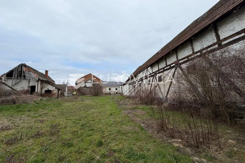 vrpolje, centar, poslovni kompleks s mlinom i velikim dvorištem - slika 26