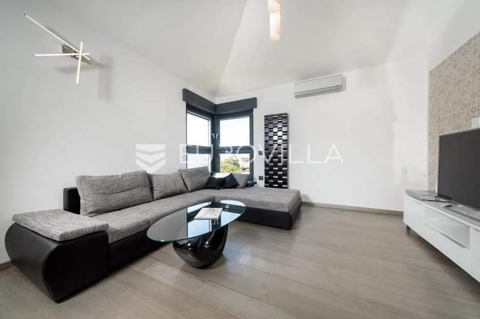 pula, dolinka, luksuzan trosoban stan 129 m², novogradnja, blizina mora i centra - slika 19