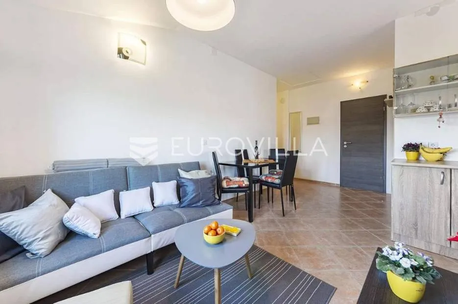 pula, apartmanska kuća na izoliranoj lokaciji - slika 12