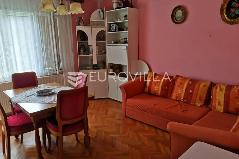 netretić, jarče polje, kuća 240 m² - slika 1