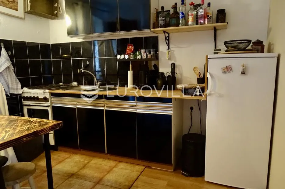 krk, baška, šarmantna "stara ljepotica" od 85 m² na rivi - slika 7