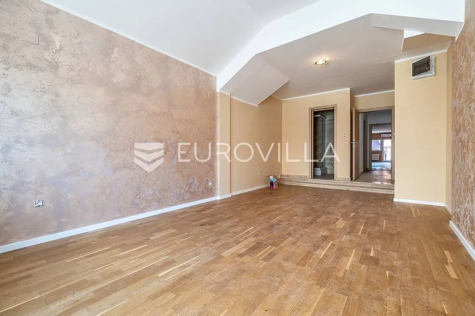 zagreb, žitnjak, poslovna zgrada 274 m² - slika 8