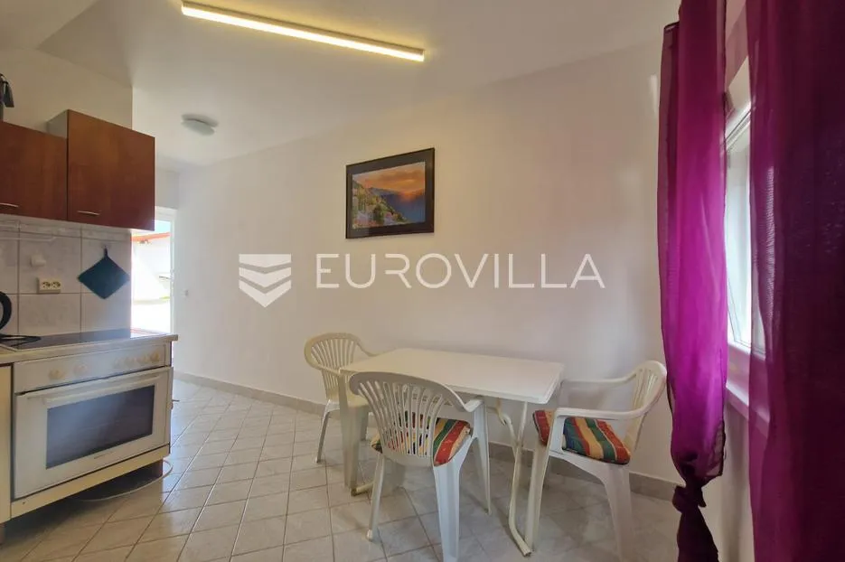 vir, samostojeća katnica s dva apartmana - slika 36