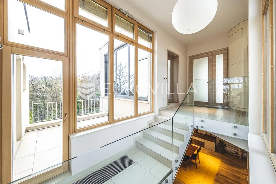 zagreb, gornje prekrižje, ekskluzivna obiteljska vila 376 m² na zemljištu od 704 m² - slika 4