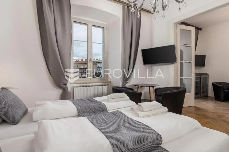 rijeka, centar, dva luksuzna studio apartmana u strogom centru - slika 18