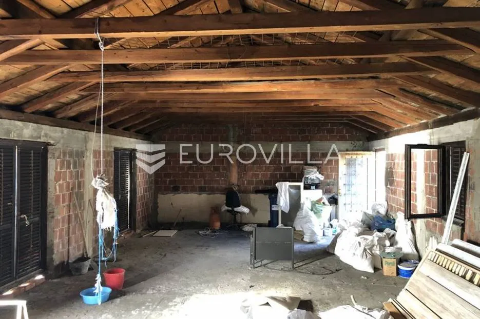 krilo jesenice, namješten stan s neuređenim potkrovljem 70 m² - slika 10