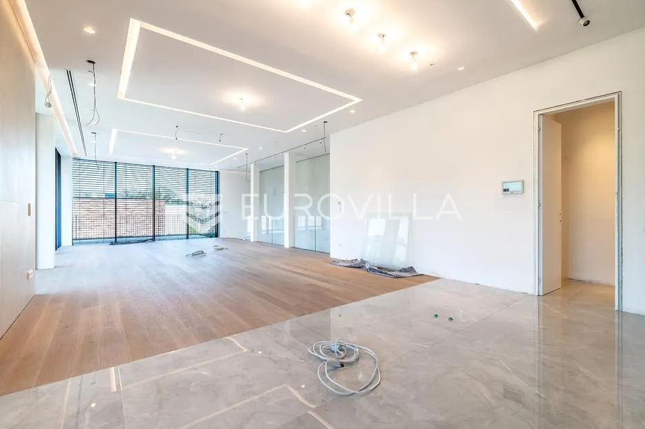 kaptol centar luksuzan penthouse 304 m² - slika 2
