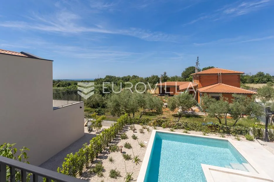 istra, vabriga, vila s pogledom na more i masline - slika 33