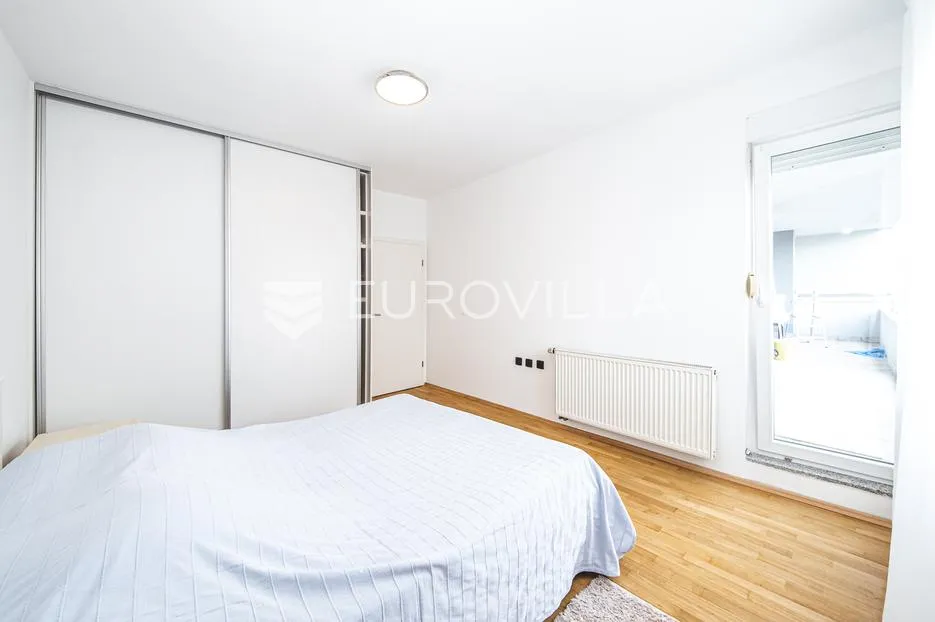 zagreb, laščinska cesta, prekrasno uređen četverosoban stan, prvi najam, 143 m² - slika 11