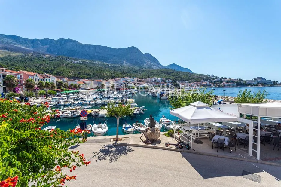 podgora, višestambena kuća s prekrasnim pogledom, prvi red do mora - slika 18