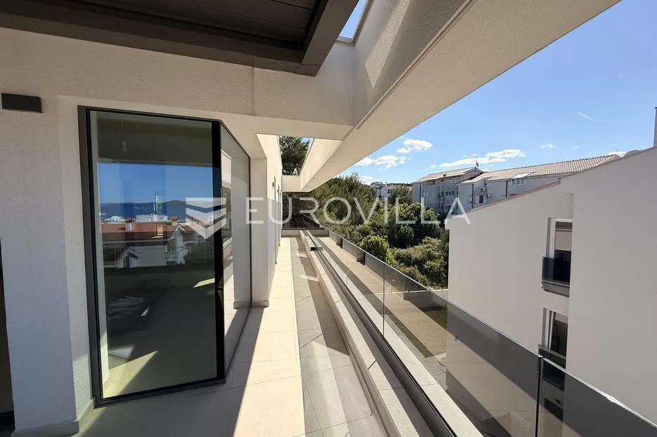 ekskluzivan trosoban stan u diklu, zadar, 136 m² s krovnom terasom i pogledom na more - slika 23