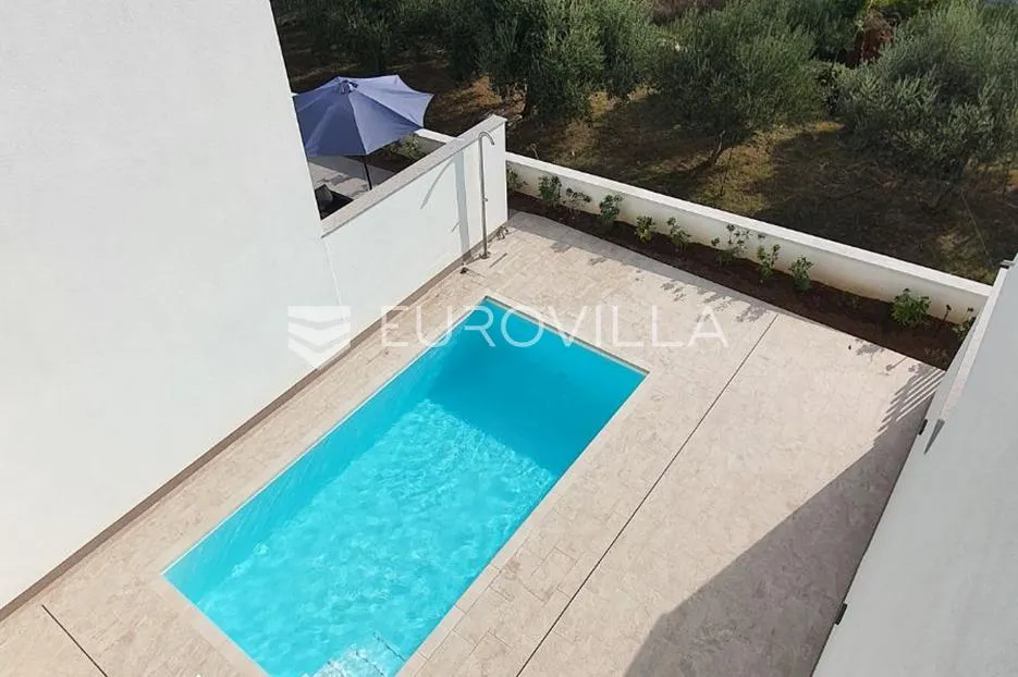 zadar, rtina, trosoban stan u novogradnji, 100 m od mora, pogled, bazen - slika 13