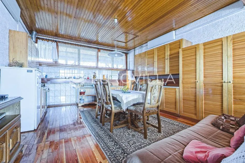 okolica zagreba, donji stupnik stambeno-poslovni objekt sa zemljištem 1230 m2 - slika 9