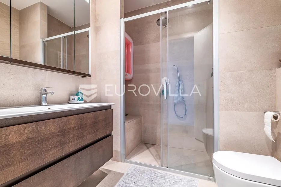 zagreb, heinzelova, četverosoban stan 128 m² s garažom - slika 8