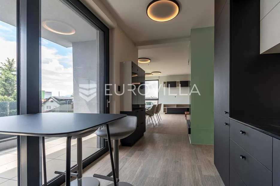varaždin, centar, namješteni luksuzan stan 170 m² s wellnesom i 2 garažna mjesta - slika 8