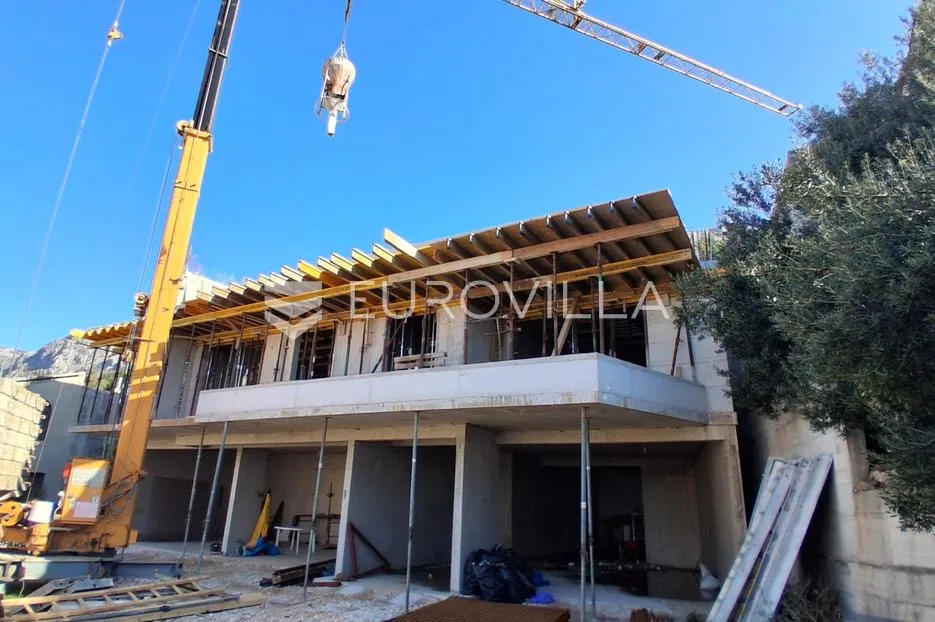 omiška rivijera, dvosoban stan s terasom i pogledom na more - slika 6