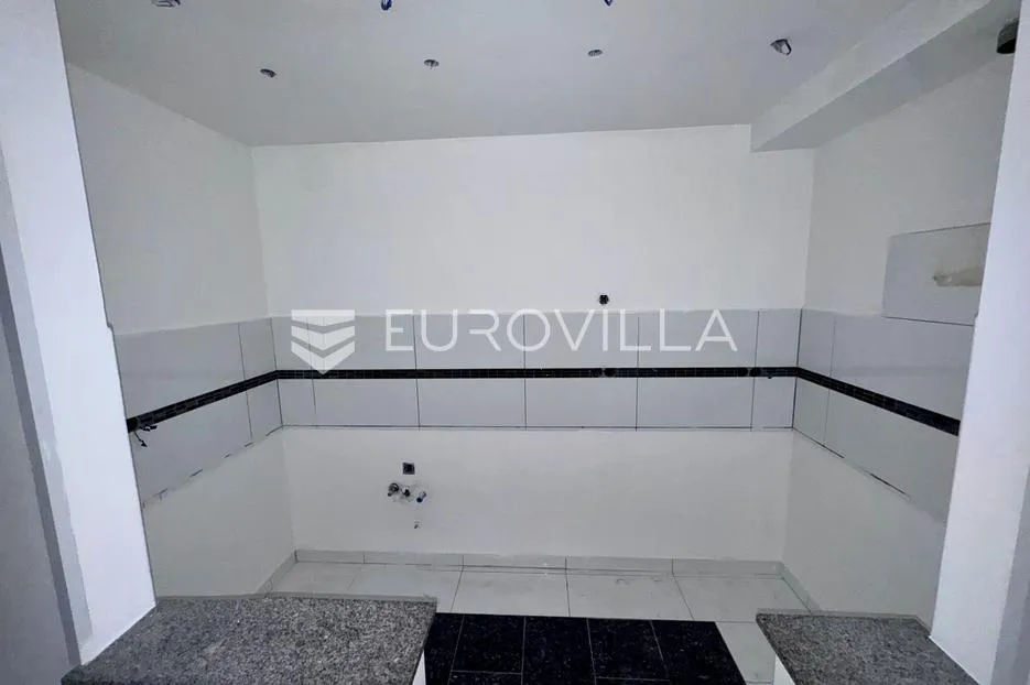 otok krk, njivice, četverosoban stan 67 m², parkirno mjesto - slika 6